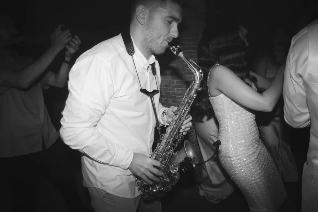 Boda de Aneeka y Theo en Valencia — Anémona Weddings
